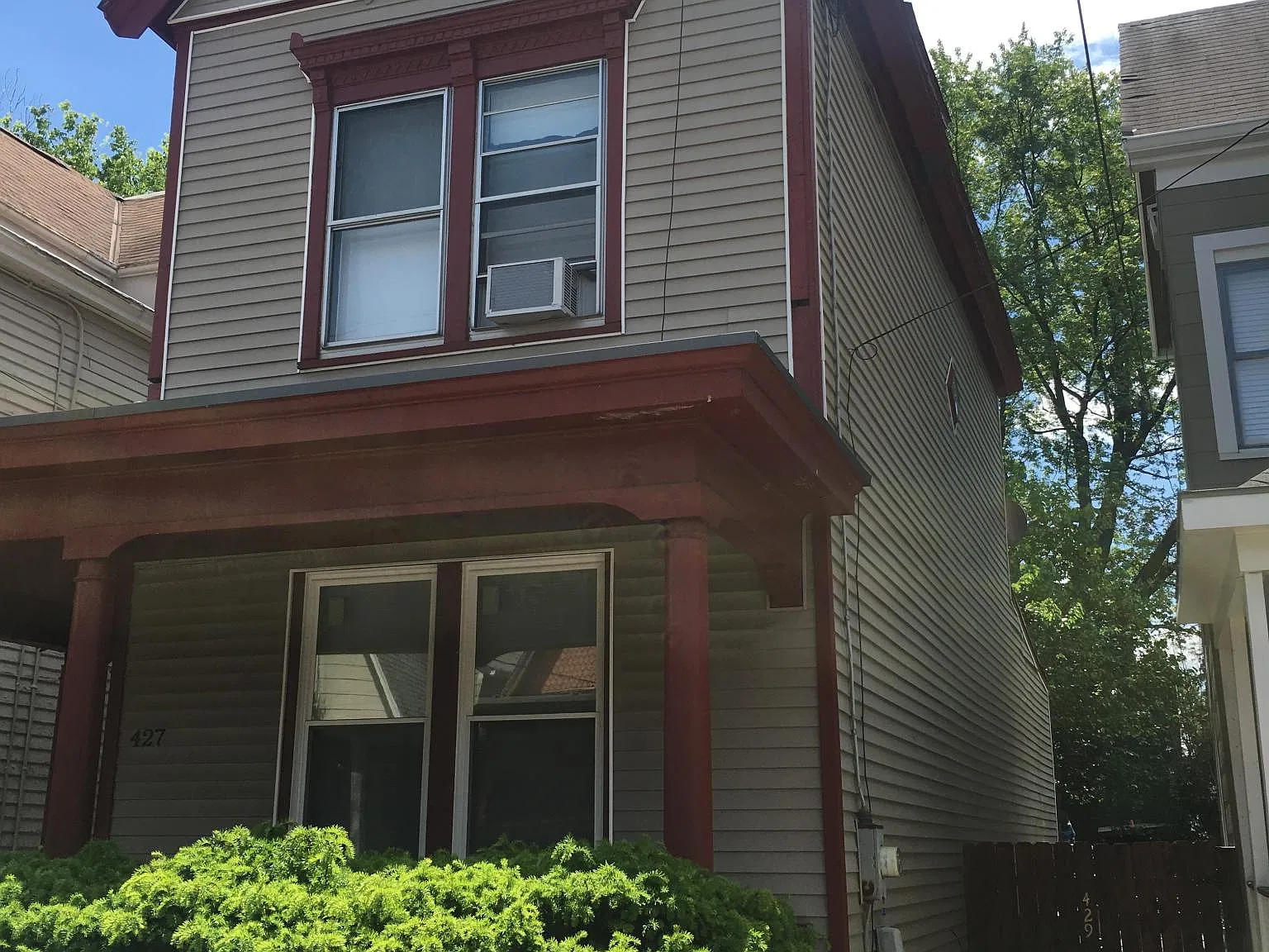 4 bed, 1348 sqft, $2,795 — Photo 2