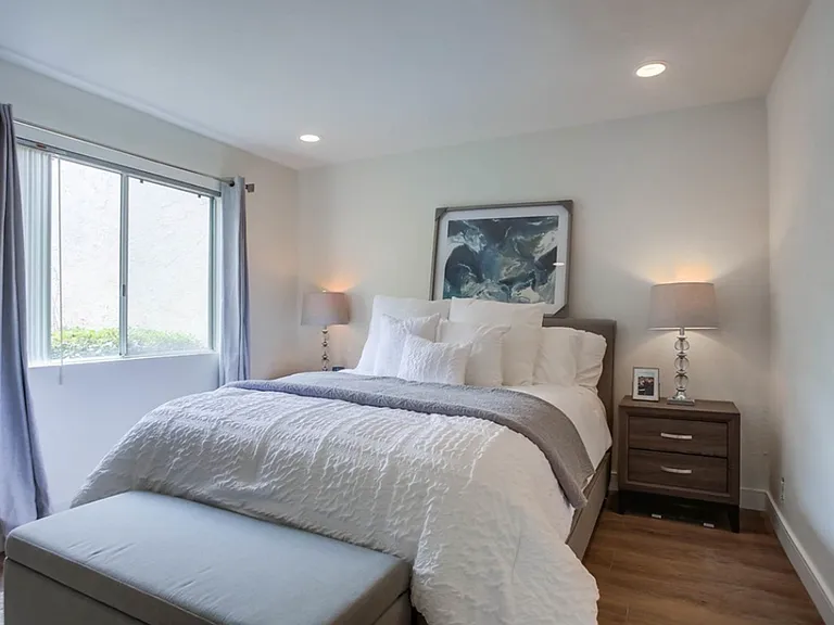 901 Caminito Estrada #C — Photo 16