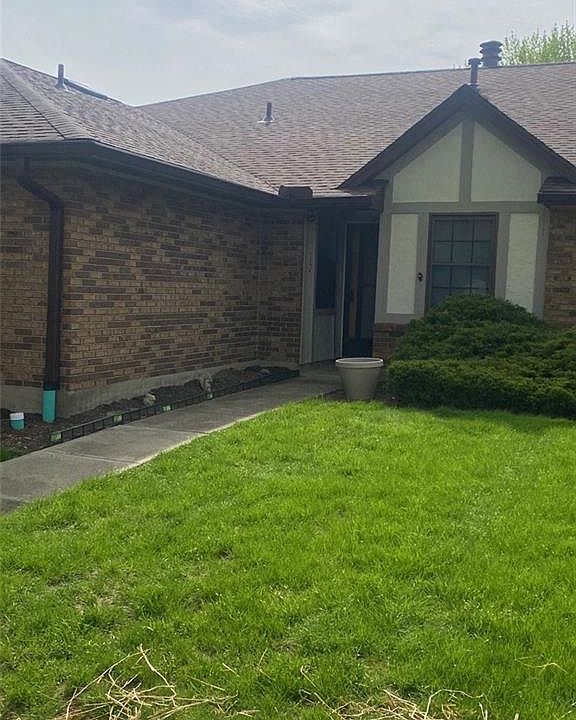 1st image of 724 Pine Needles Dr