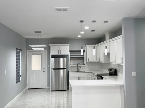 1019 N Abbey Ave #4, Edinburg, TX 78541