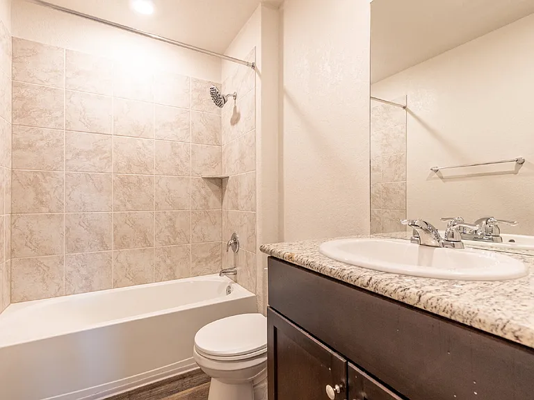 6322 Dabinett — Photo 26
