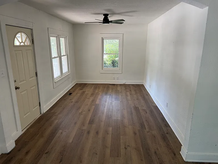 540 S Ellis Ave — Photo 2