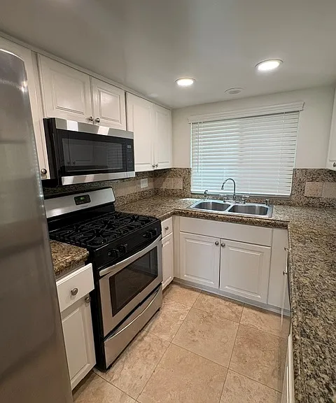2558 Orange Ave #B2 — Photo 21