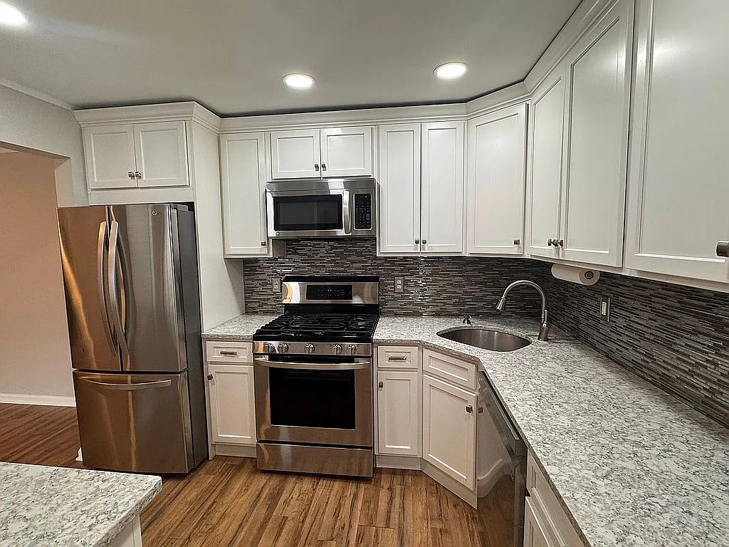 605 Chester Ct photo 1