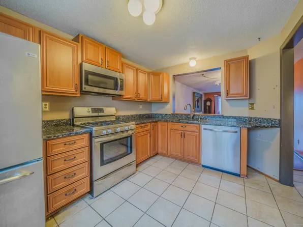 40 Foxon Hill Road #E14, New Haven, CT 06513