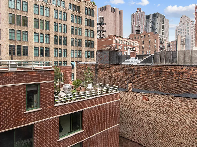 295 Greenwich St #9MN — Photo 10