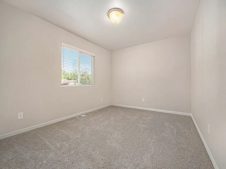 6928 Asher Trl — Photo 10