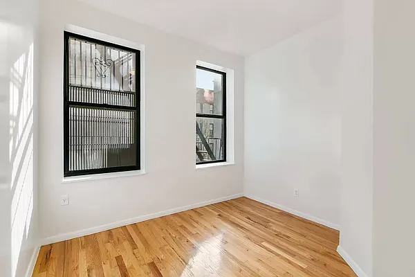 Rented by REAL New York | media 10