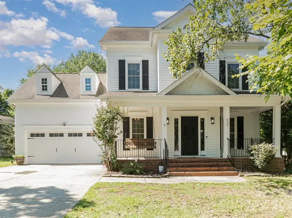 804 Garbow Ct, Charlotte, NC 28270