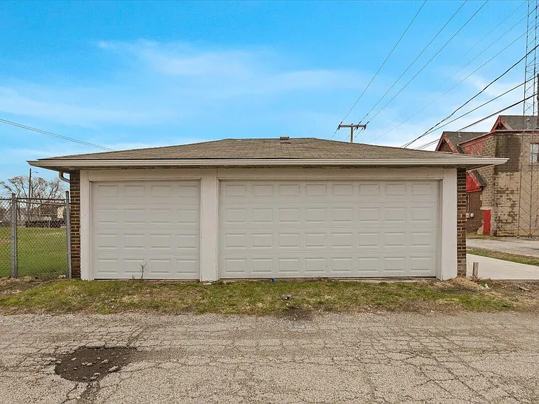 456 Bridge St — Photo 6