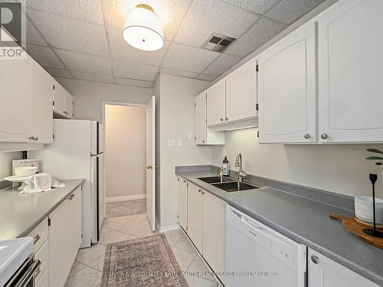 389 Dundas St #1901 — Photo 6