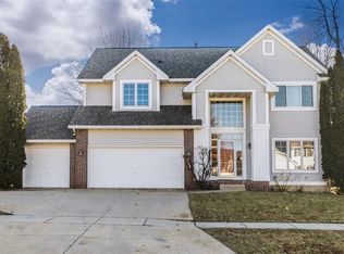 6924 E Park Rd NE, Cedar Rapids, IA 52402