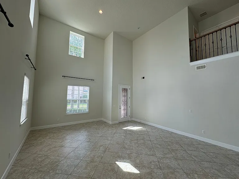 12119 Uleta Ln — Photo 15