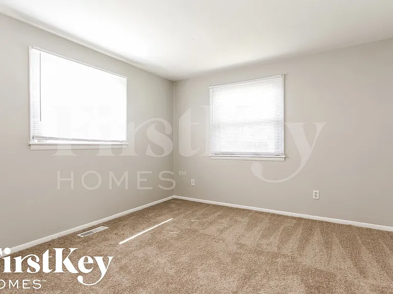 10137 Lawnhaven Ct — Photo 12