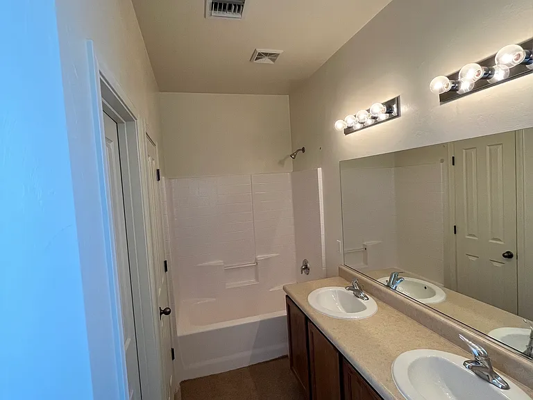 1008 S Stalactites Cir — Photo 7
