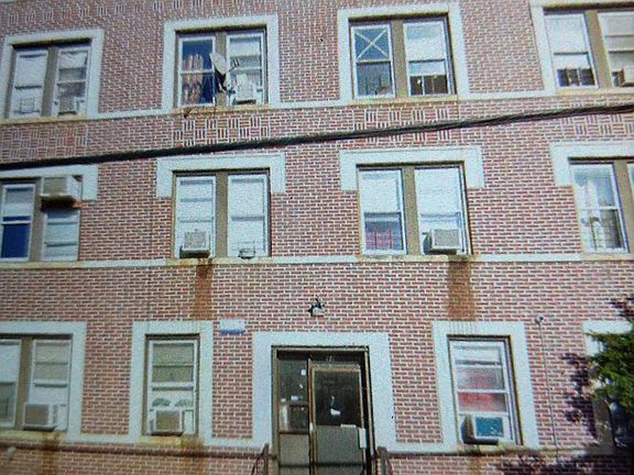 2nd image of 68 Hamilton Ave APT B1