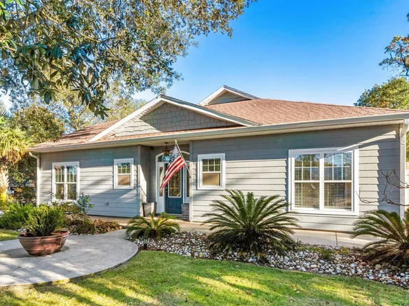 409 64th Ave. N, Myrtle Beach, SC 29572