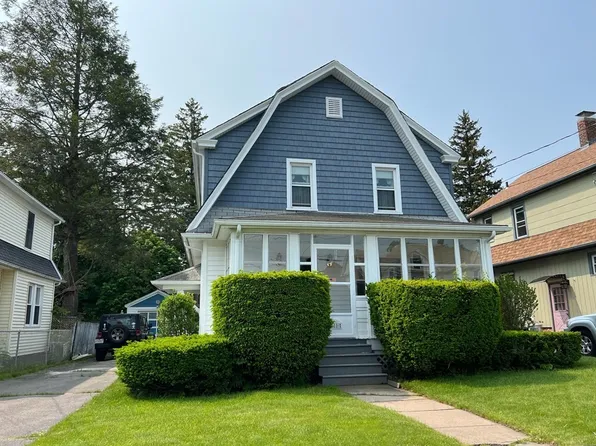 50 Saint James Ave, Holyoke, MA 01040