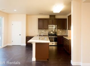 1573 Vinewood Way, Tracy, CA 95376