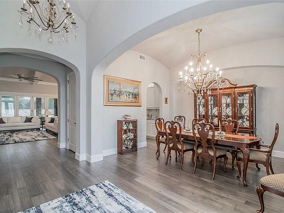 3rd image of 325 Woodsong Way