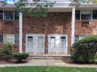 206 Washington Dr, Ramsey, NJ 07446