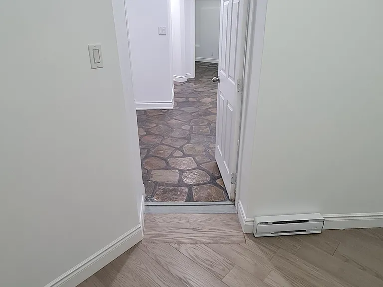 172 Lena Cres #2 — Photo 22