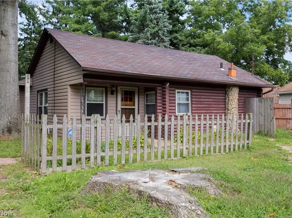 6167 Lake Ave, Elyria, OH 44035