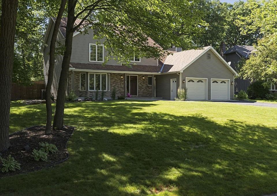 1st image of 17440 6th Ave N