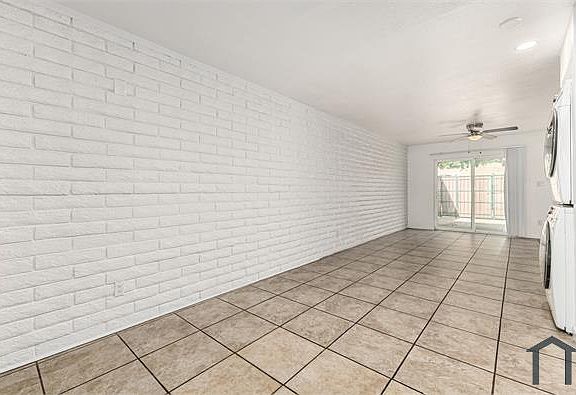 5th image of 2001 W Morten Ave APT 12