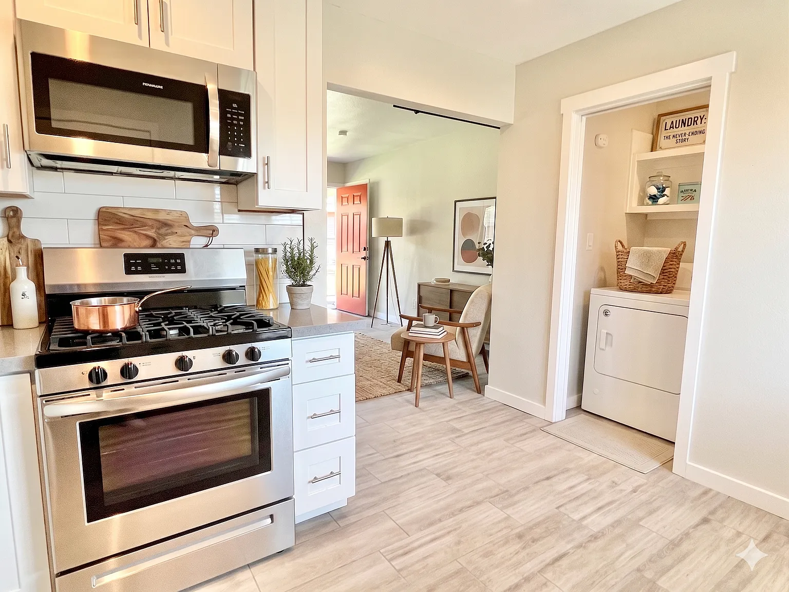2 bed, 900 sqft, $1,495 — Photo 2