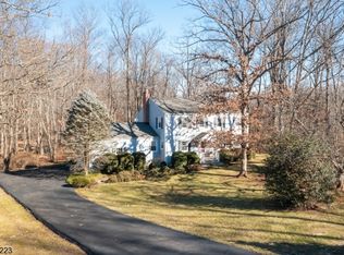 40 Linden Dr, Basking Ridge, NJ 07920