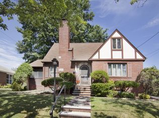 152 Grove St, Lodi, NJ 07644
