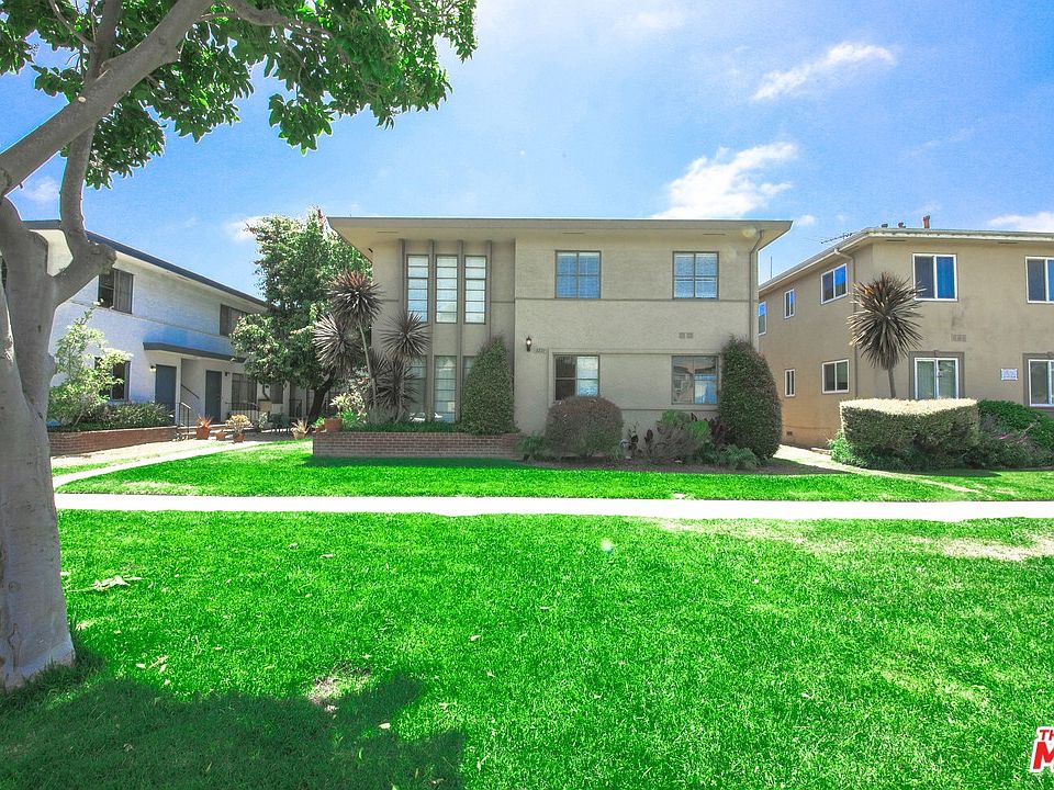 1st image of 3201 S Barrington Ave