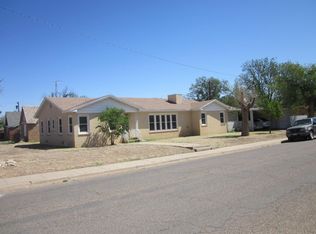 1410 W 6th St, Plainview, TX 79072
