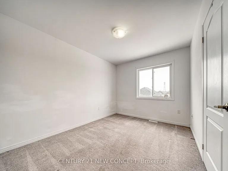 170 Diana Dr — Photo 21