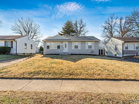 3rd image of 10738 Saint Cosmas Ln