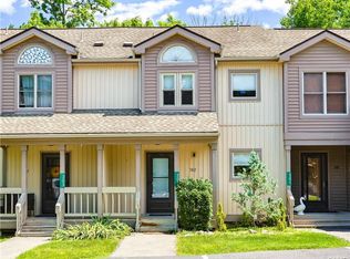 302 Northslope Ii Rd, East Stroudsburg, PA 18302