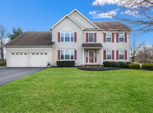 3198 Fox Dr, Chalfont, PA 18914