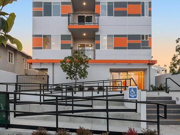 2nd image of 548 N Heliotrope Dr #8533dd2be