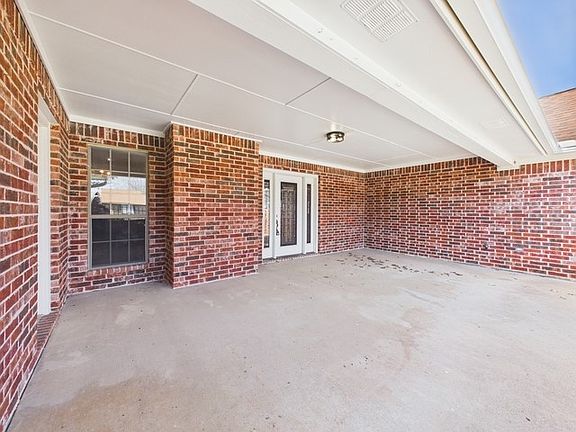 4th image of 17778 Country Club Dr
