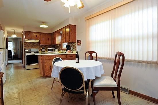4th image of 4831 N Harold Ave
