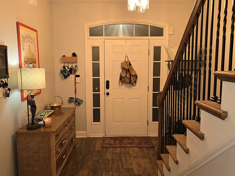Olde Brownstone Ct — Photo 5