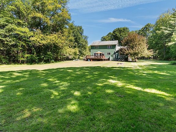 4th image of 1835 Oak Grove Dr