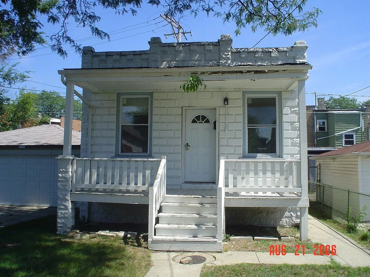 7831 S Saint Lawrence Ave photo 1
