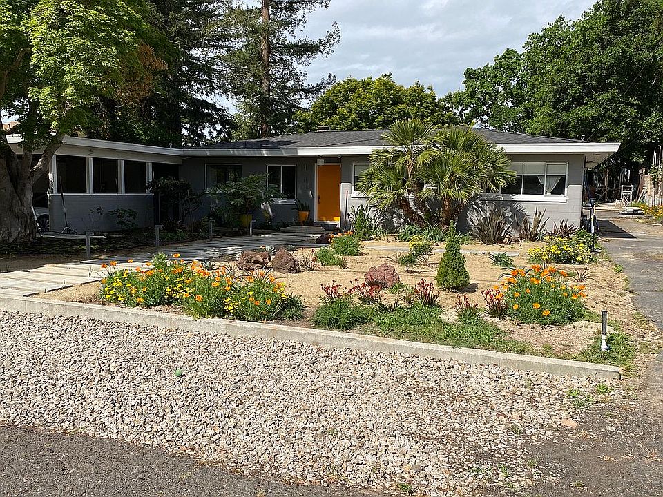 2nd image of 1011 Fabiola Dr