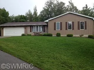 12162 Six Mile Rd photo 1