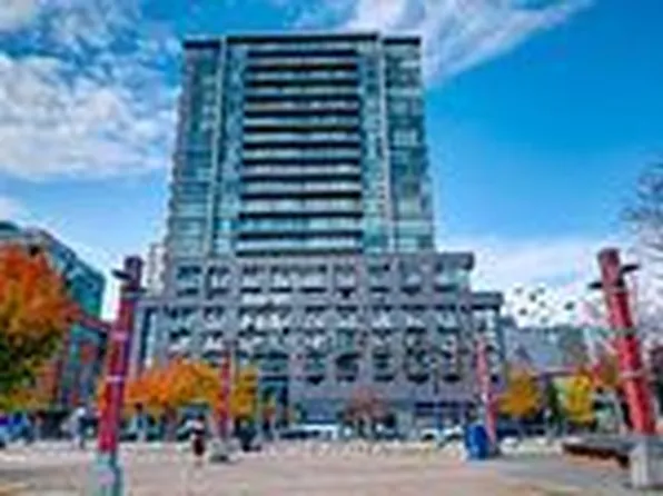 68 Abell St Unit 1001, Toronto, ON M6J 0B1