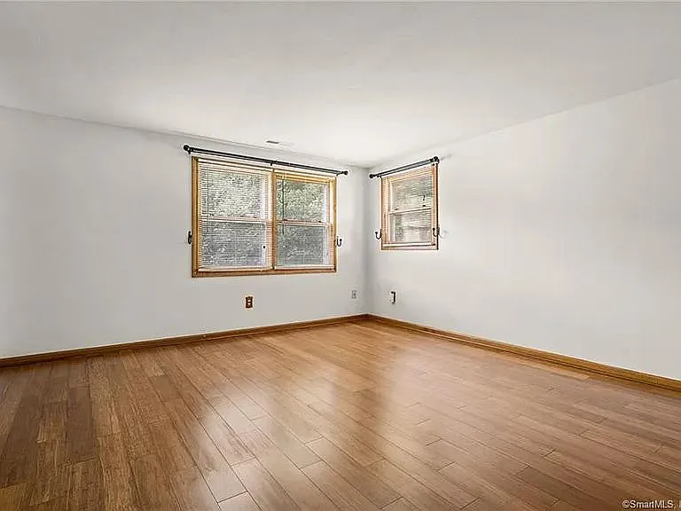 9 Persimmon Ln — Photo 18