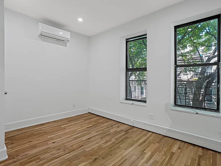 1821 Madison St #6 — Photo 6