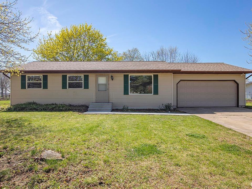 1st image of 66267 Grasslands Ln